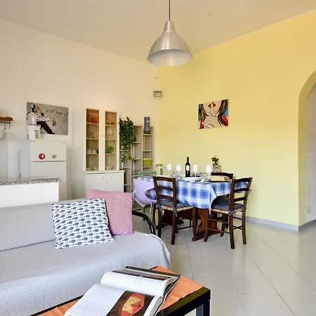Casa Aurora Con Giardino Holiday home