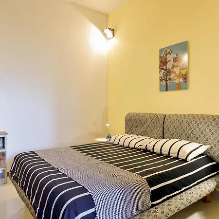 Casa Aurora Con Giardino Holiday home *
